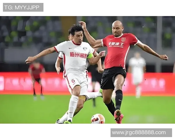 中超球员表现亮眼引关注 新一轮联赛精彩对决激烈展开